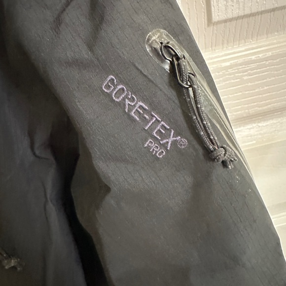 Arc’teryx Theta AR XL Black - Picture 5 of 15